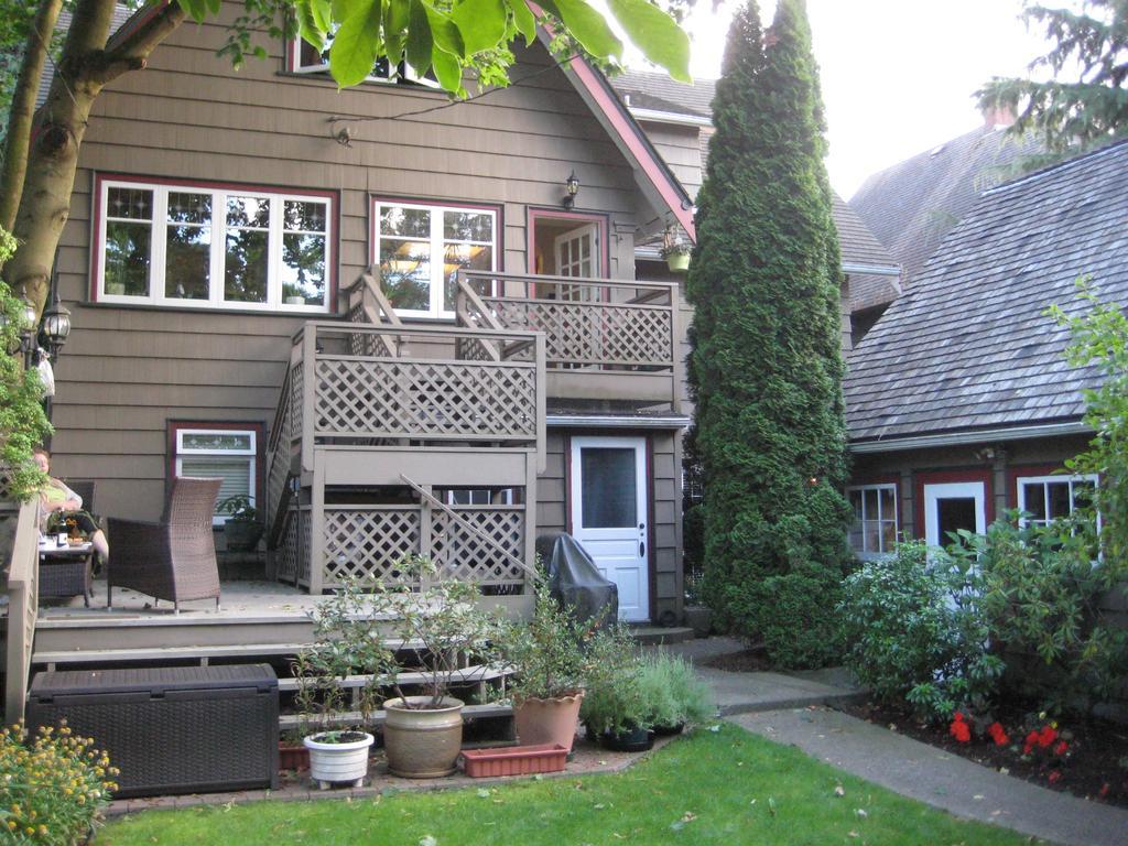 Point Grey Guest House Vancouver Exterior foto